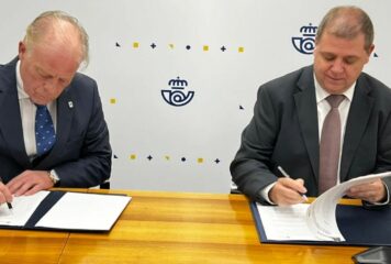 Correos y la Confederación Nacional de Asociaciones de Comerciantes de Cascos Históricos (COCAHI) firman un acuerdo de colaboración