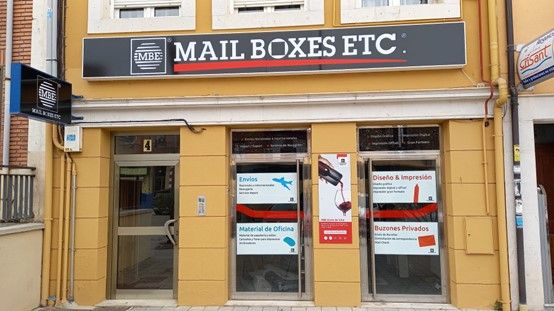 Mail Boxes Etc. inaugura un nuevo centro en Tordesillas, Valladolid