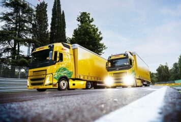DHL lleva la logística ecológica al siguiente nivel junto con Fórmula 1®, lanzando la primera flota de camiones propulsada por biocombustible