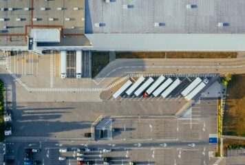 Cómo construir una cadena de suministro más unificada a través de la gestión de almacenes, según Manhattan