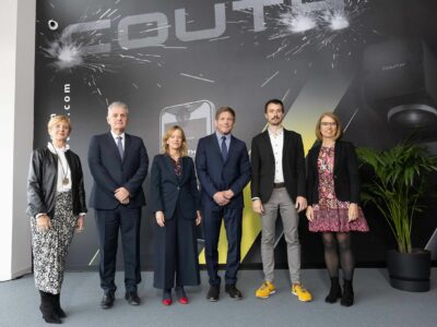 COUTH inaugura nueva planta para liderar el sector de IA aplicado al control de calidad industrial y en especial a reducir los costes de no calidad