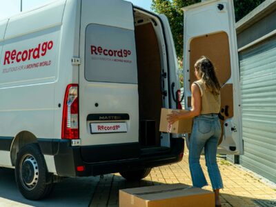 Record go Mobility inaugura una nueva delegación exclusiva de alquiler de furgonetas en Madrid Delicias