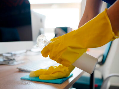 ¿Cómo gestionan las empresas de limpieza los espacios domésticos y comerciales?