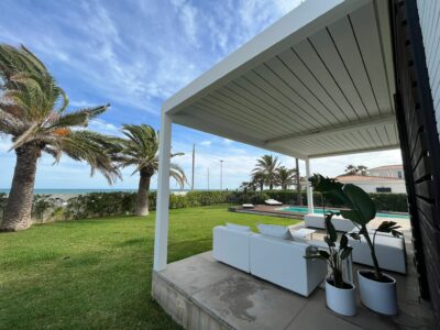 Las pérgolas bioclimáticas permiten un ahorro de hasta el 30% en Castellón y Tarragona