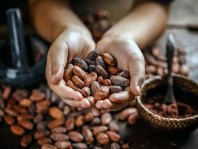 La empresa Areté apunta a una alta volatilidad en el sector agroalimentario con precios récord en café, cacao y aceite de coco