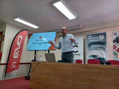 IRCONGAS muestra a futuros mecánicos cómo transformar un vehículo a GLP