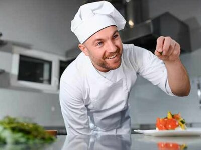 Formación Universitaria impulsa la preparación en el sector culinario con su FP en Cocina y Gastronomía