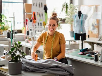 Formación Universitaria lanza su preparación online para obtener el Título Oficial de Técnico Superior en Patronaje y Moda