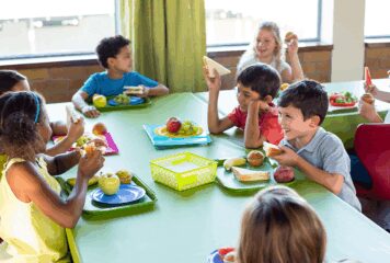 GRUPO MAESTRO refuerza su compromiso con la alimentación saludable en los comedores escolares de Madrid