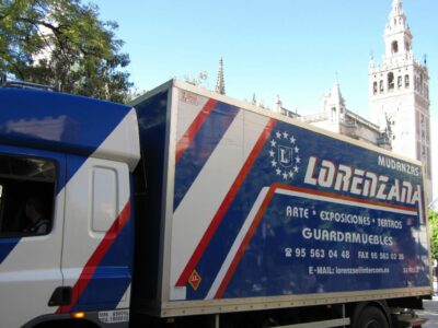 Lorenzana Sevilla consolida su liderazgo en el sector logístico con más de 40 años de excelencia en mudanzas y transporte de arte