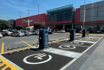 XCharge impulsa la movilidad eléctrica en Méjico con FAZT para los supermercados Soriana