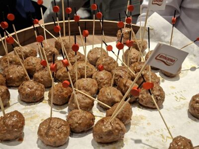 Las albóndigas con jalapeños y chorizos criollos de Emcesa triunfan en el Congreso AECOC