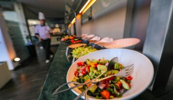 Gestionar el excedente alimentario permite a las colectividades reducir costes sin complicar la operativa