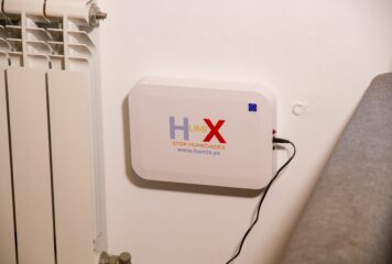 Ocho años con humedad en casa: una vecina de Valladolid documenta cómo su pared se seca en tres meses