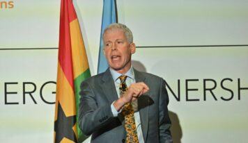 Chris Wright, secretario de Energía de EE.UU., vuelve a PAS 2026 para debatir sobre acceso a energía limpia