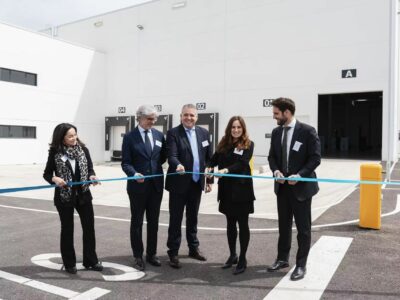 XCharge anuncia su primera planta europea de ensamblaje en España reforzando la electromovilidad en Europa