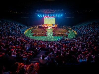 Lay’s reúne a 5.000 fans en una Watch Party épica con David Villa para vivir el inicio de la Copa Mundial de la FIFA