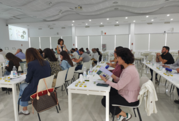 Dcoop forma a más de 100 profesionales para asegurar la calidad de sus aceites