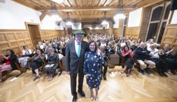 El Colegio de Farmacéuticos de Gipuzkoa homenajea a Miguel Ángel Gastelurrutia y reconoce la trayectoria de 13 colegiados y colegiadas de honor